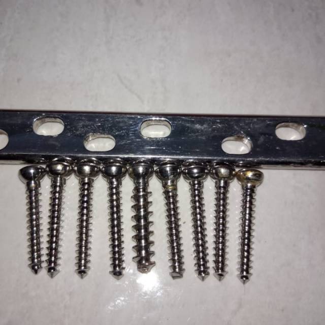 Pen Platina Patah Tulang untuk PAHA ATAU FEMUR