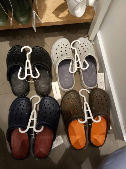 sandal crocs miniso
