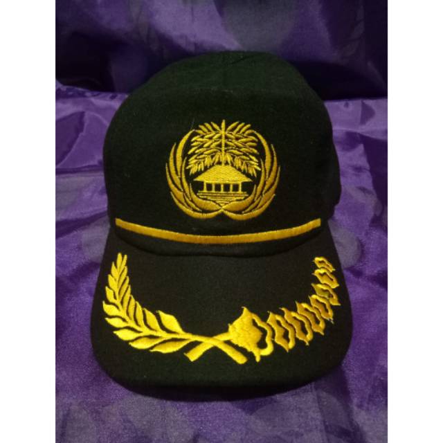 Topi korpri kopri hitam bahan laken bludru