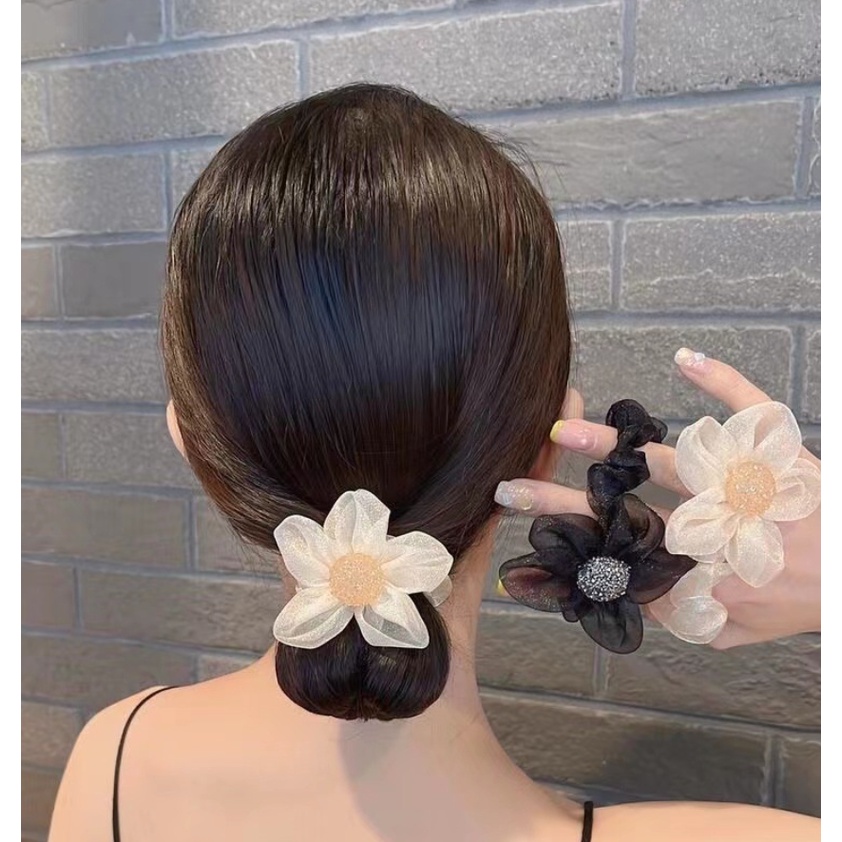 Ikat Rambut Cepol Scrunchie Bear Korea / Kuncir Rambut Kain Motif Bunga Matahari