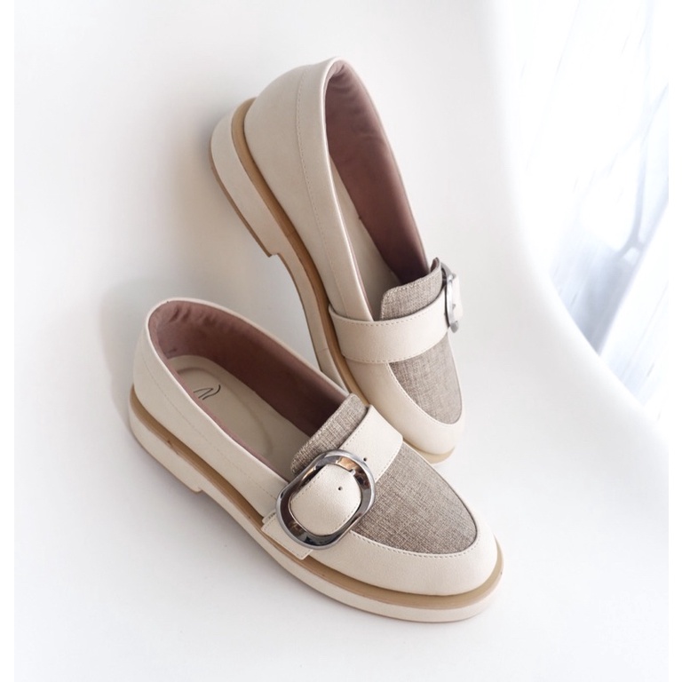 LUCILLE - Sepatu wanita / heels wanita / Loafers / thethingscorner