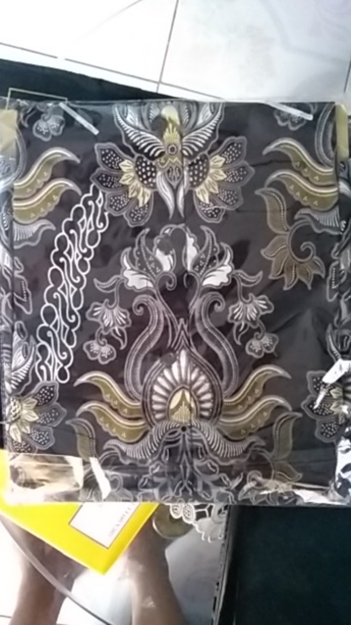 Aksa Carlen Hem Pendek