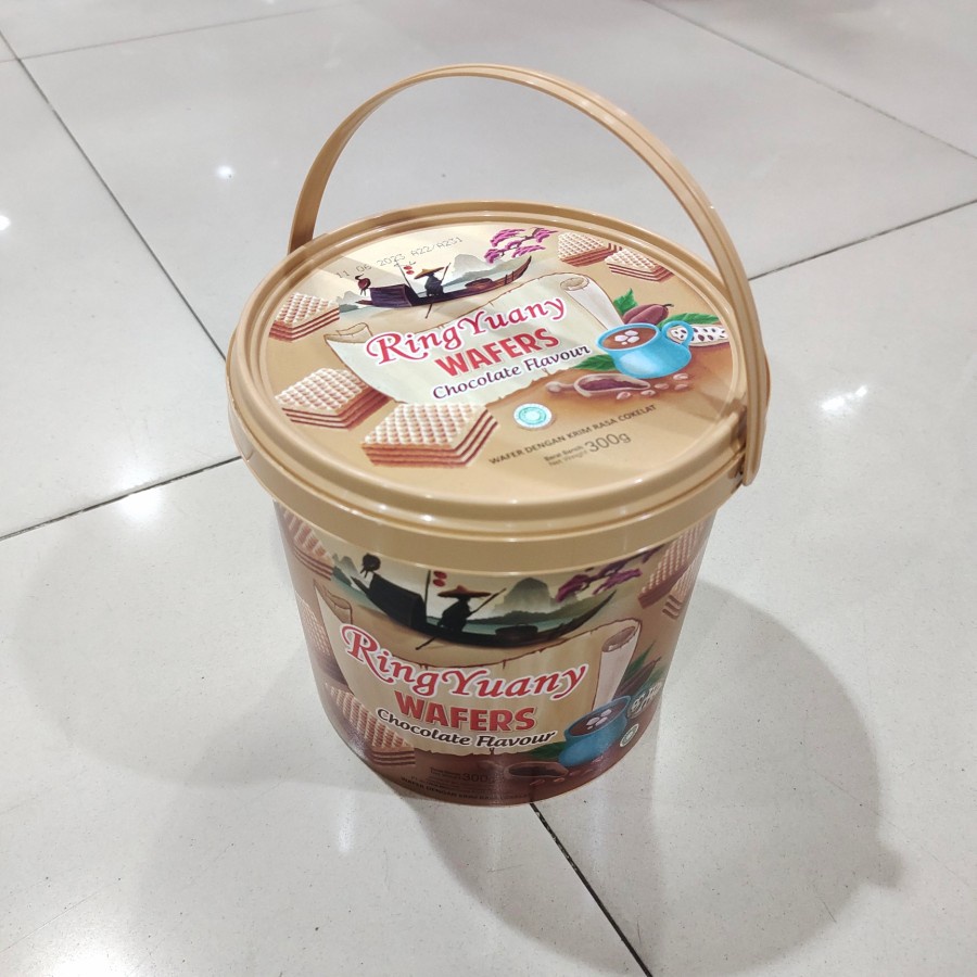 

Wafer Ring Yuany 300gr 1 dus isi 6 pak Biskitop Biskuit