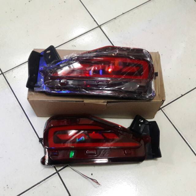 Lampu bumper belakang fortuner vrz 2016