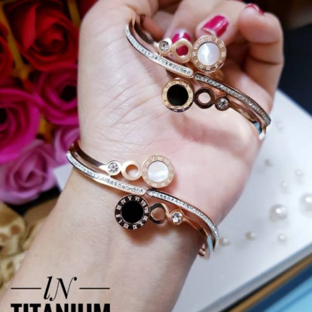 Titanium gelang 0972j