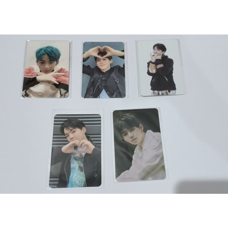 

PHOTOCARD TREASURE ALBUM: HYUNSUK