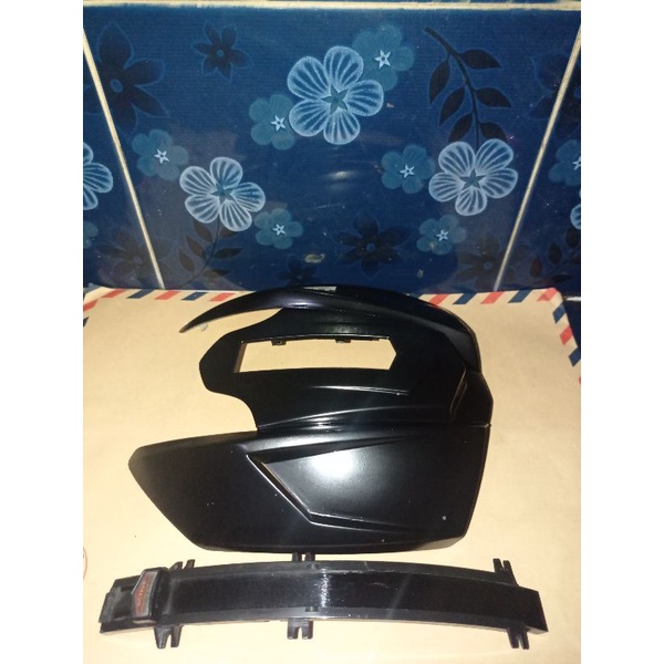 ventilasi belakang helm NHK Gp 1000