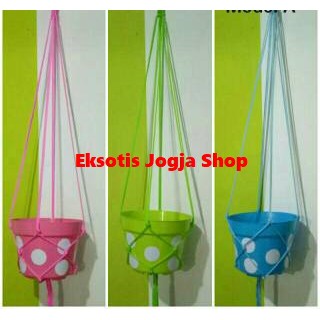 Tali Kur Gantungan Pot Bunga Cantik Berwarna