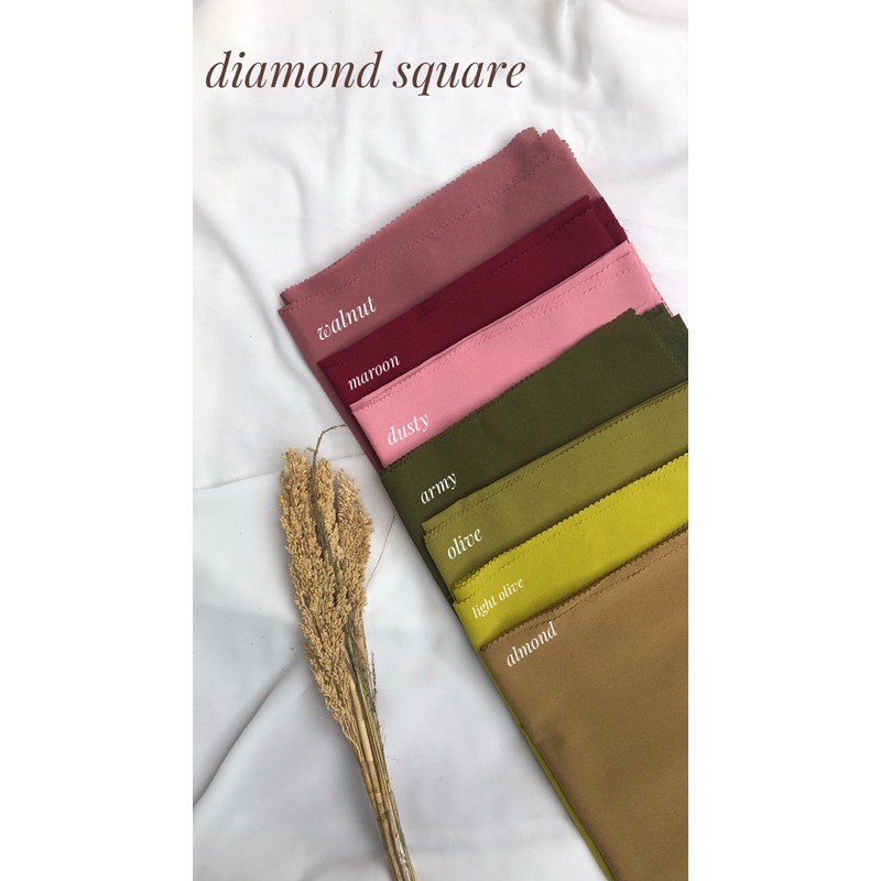 Jilbab Segiempat Melody Square Lasercut/jahit tepi Diamond