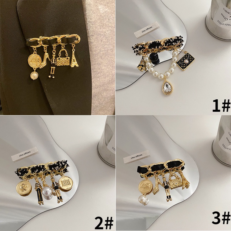 Bros Pin Korsase Bahan Logam Anti slip Motif Kartun Aksen Mutiara Gaya Retro