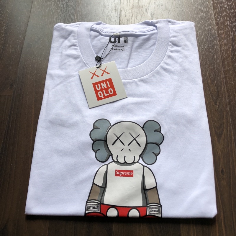 KAOS UNIQLO | BAJU UNIQLO | TSHIRT UNIQLO OVERSIZE-Boneka supreme