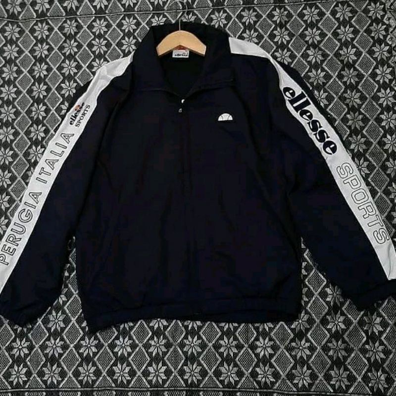 jaket windbreaker ellesse second