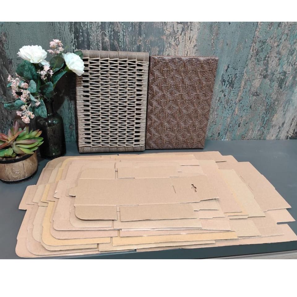 

Bestseller F9VLS Kardus 20x20x5 cm....Die Cut kotak Kue tart -aksesoris-dll 97 Stok Banyak