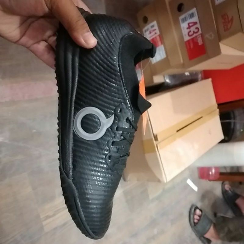 Ortus Eight catalyst quiver in black