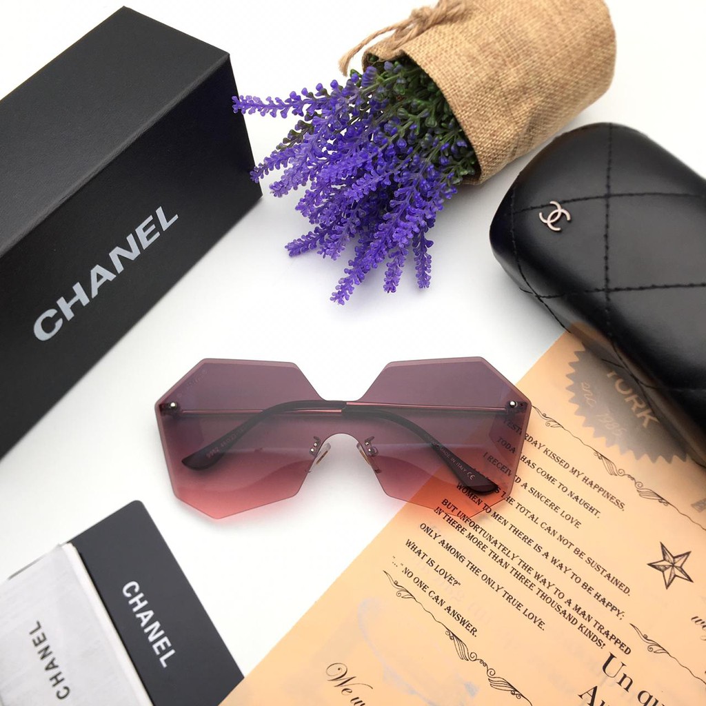 Best Seller  Kacamata Fashion Wanita Chanel 9952 SUPER + Cairan Pembersih