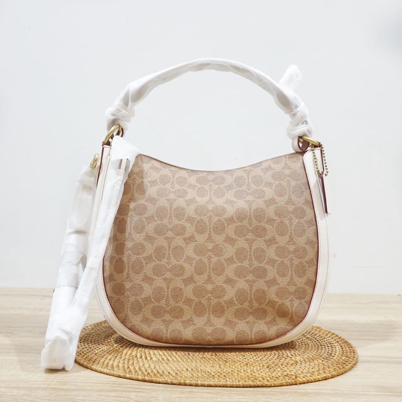 Tas Coach Sutton Hobo