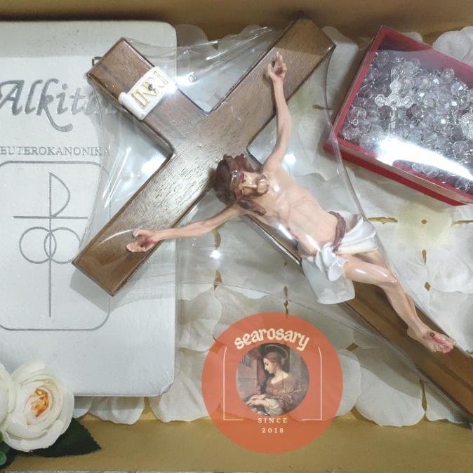 

AKSESORIS PERNIKAHAN SESERAHAN HANTARAN ROHANI/BENDA ROHANI PERKAWINAN KATOLIK MINIMALIS PERLENGKAPAN PESTA CRAFT