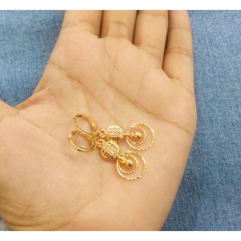 anting gantung jurai  bulat ukir full permata anting jepit bola perhiasan wanita titanium gold