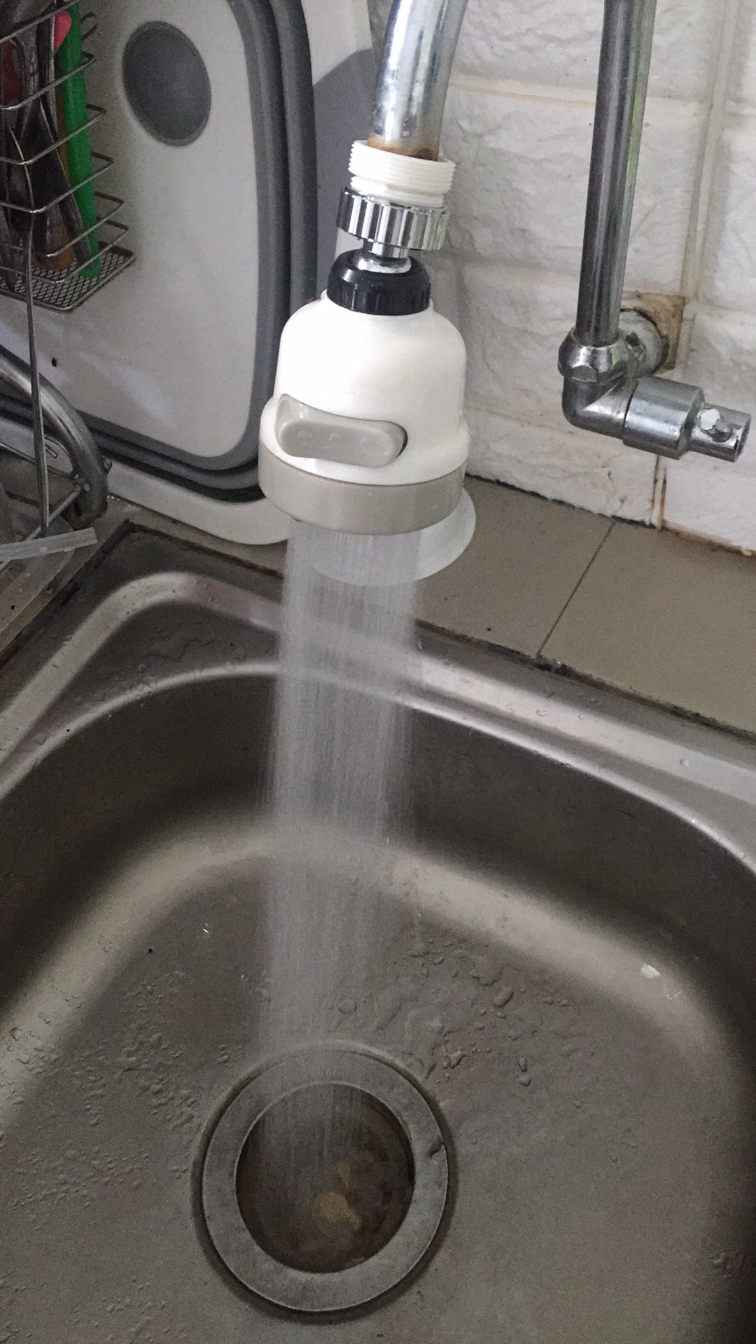 Sambungan Kran Wastafel Cuci Piring Shower 360 Derajat 3 Mode Spray