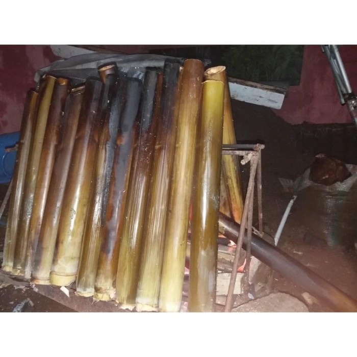 978Eq0010W Lemang Ketan Putih - Asin W5Q40112