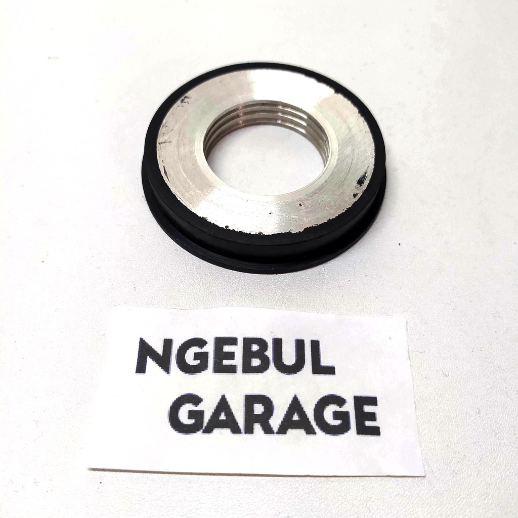 Seal Tengah Mesin RGV 250 VJ SUZUKI