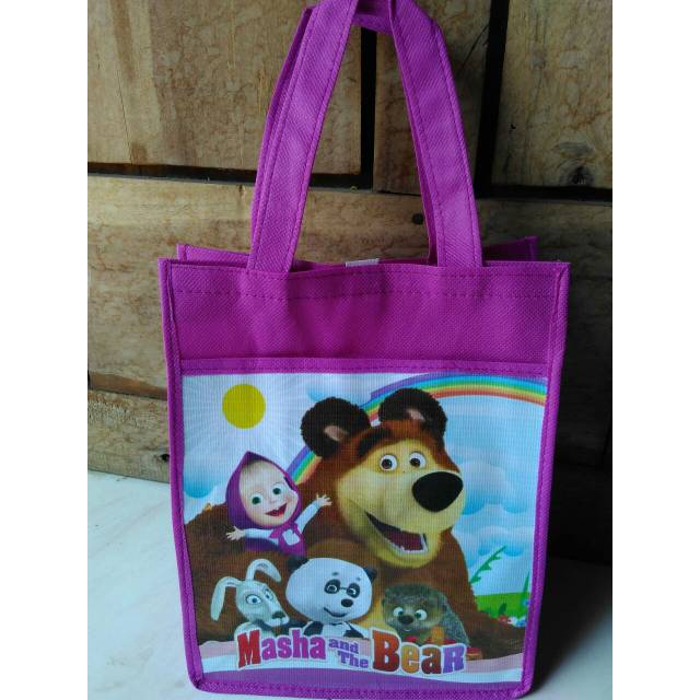 

Tas jinjing kantong karakter masha and the bear | tas souvenir ultah unik | terbaru, termurah