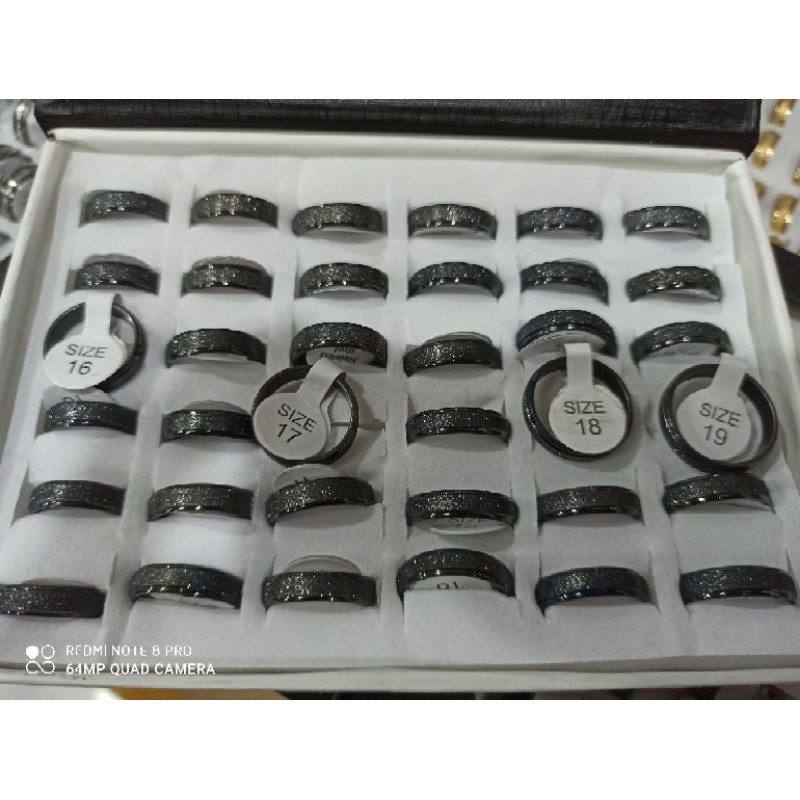 CINCIN 1 BOX STAINLESS STEEL 316L CINCIN TITANIUM PRIA WANITA POLOS PERMATA HITAM  SILVER