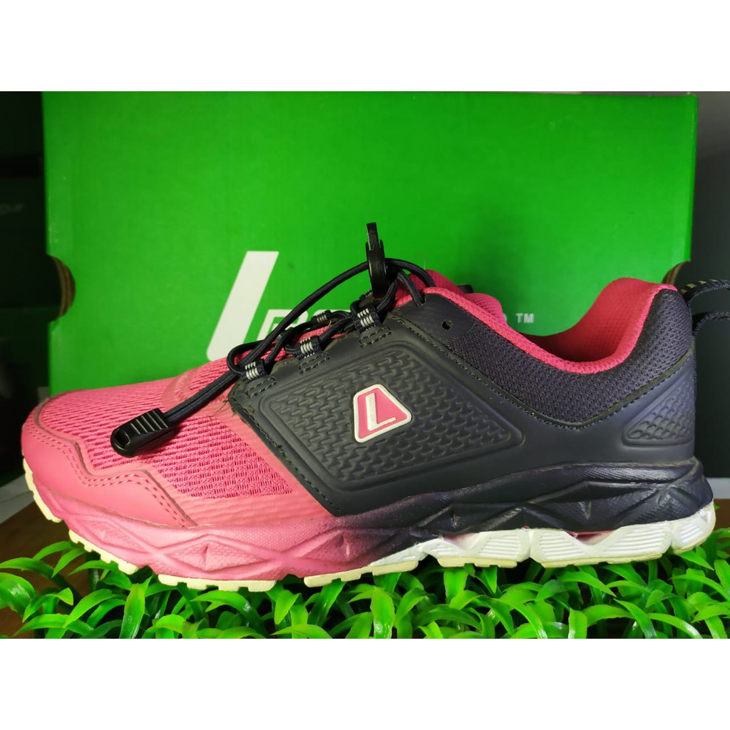Sepatu Lari League Vader Woman 202136601