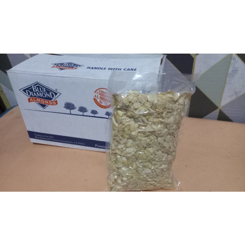 

Kacang Almond Slice 1kg