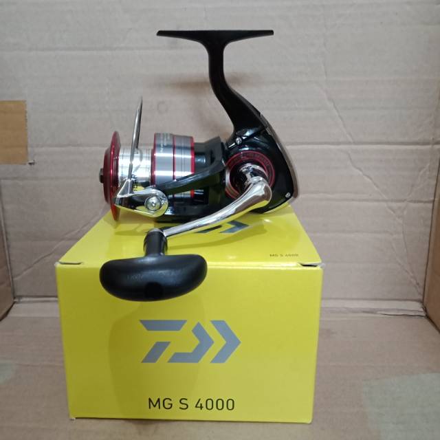 REEL DAIWA MG S 4000