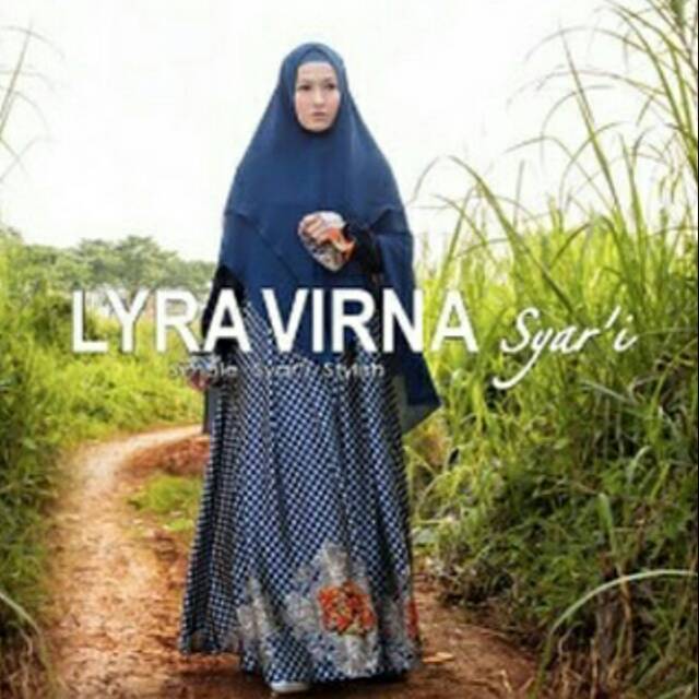 Lyra Virna Gamis Syar'i