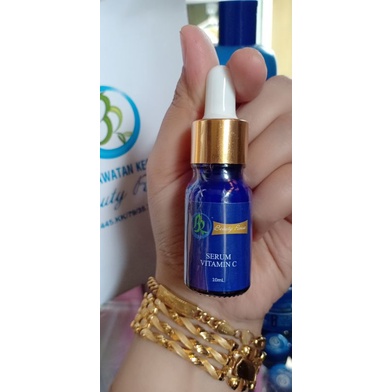 Serum vit C pemudar bintik hitam