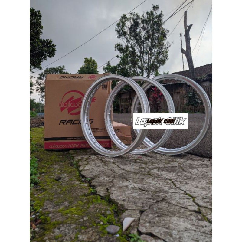 VELG WILWOOD ER SHAPE RING 17 1.60 1.85 2.15 GOLD SILVER