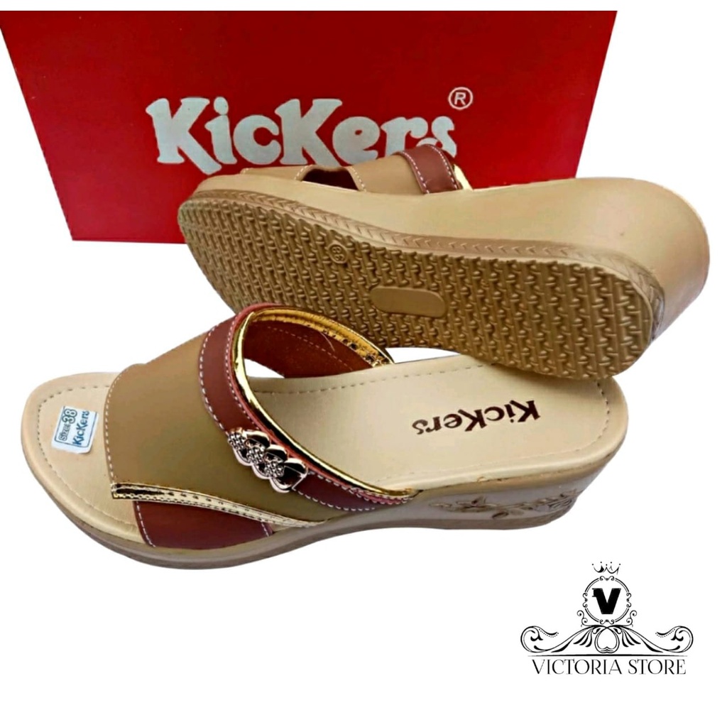 Sandal Wedges Wanita Slop casual Terbaru Kickers Wedges Wanita Sandal Wanita Pesta