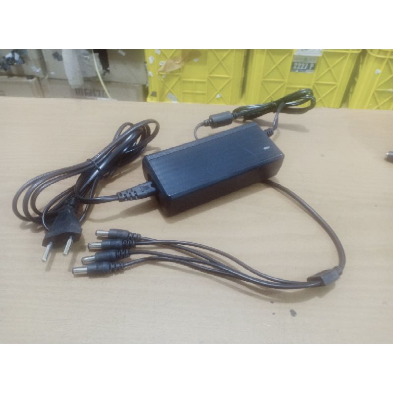 universal 12v 5a adaptor DC cabang kabel 4 charger lampu LED strip 12 volt 5 ampere splitter y