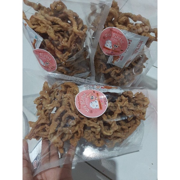 

kripik usus 250 gram