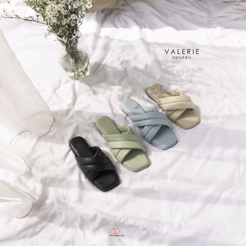 Damelia Valerie Sandal Wanita