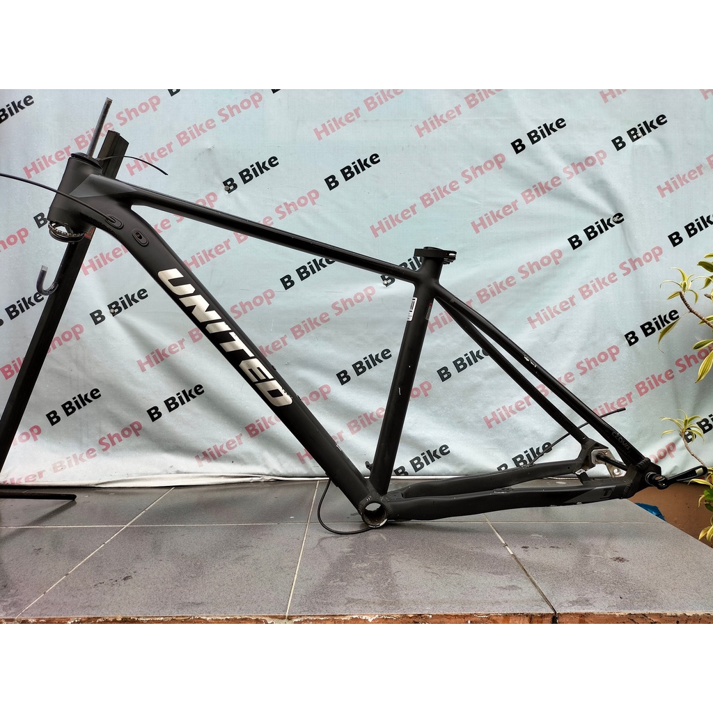 Frame Alloy MTB United CLOVIS Size M Ban 27.5 Tapered Diameter Seattube 30.9mm Boost 12x148mm Bonus 