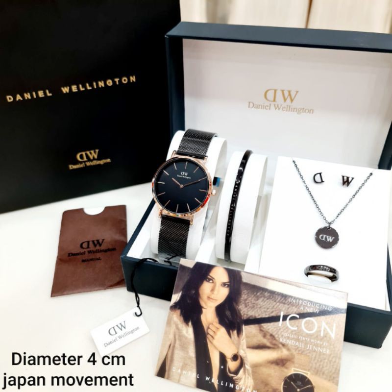 BEST SELLER JAM TANGAN WD PAKET LENGKAP FREE KALUNG , ANTING , CINCIN DAN GELANG + BOX DIAMETER 4CM
