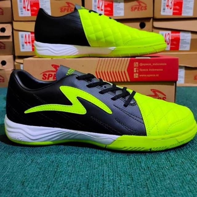 sepatu futsal SPECS METASALA FANTASTICO IN black/safety yellow