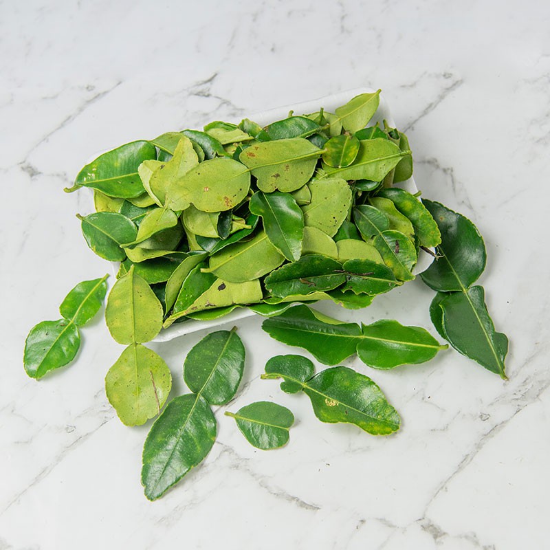 

Gudang Sayur - Daun Jeruk 50 Gram (3000)