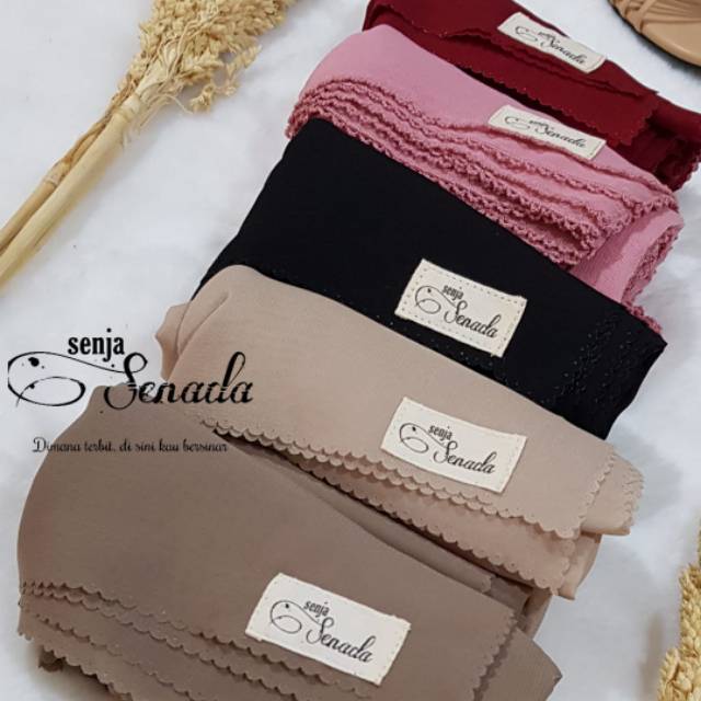 Scarf by Senja Senada