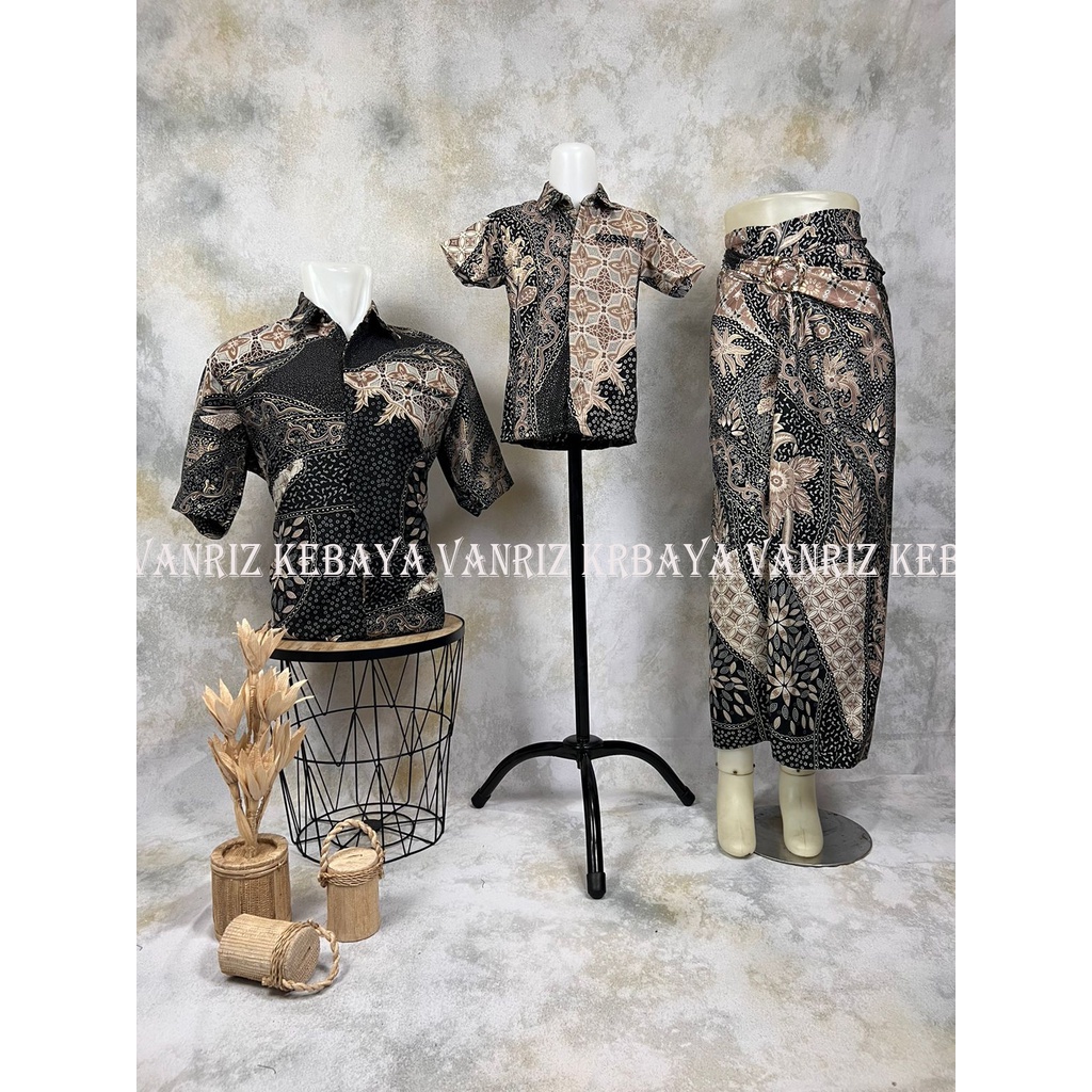 Vanriz Kebaya-Kemeja Batik Lengan Pendek Couple Anak Dan Rok Lilit