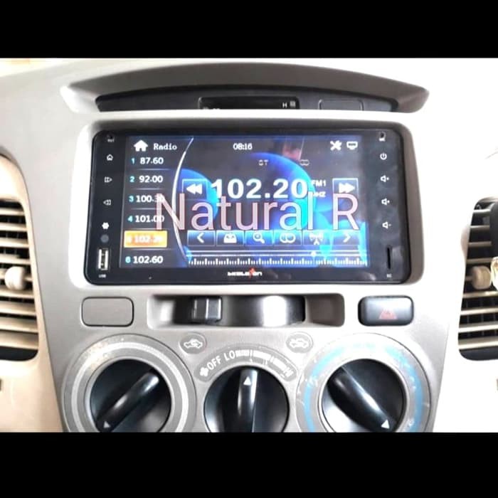 TV MOBIL HEADUNIT TOYOTA INOVA