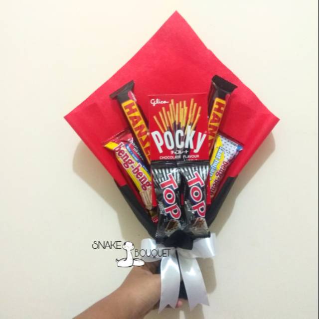 snack bouquet buket snack hadiah wisuda ulang tahun
