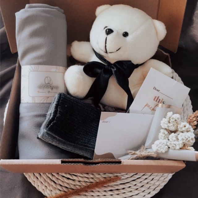 

HAMPERS HIJAB BONEKA PREMIUM