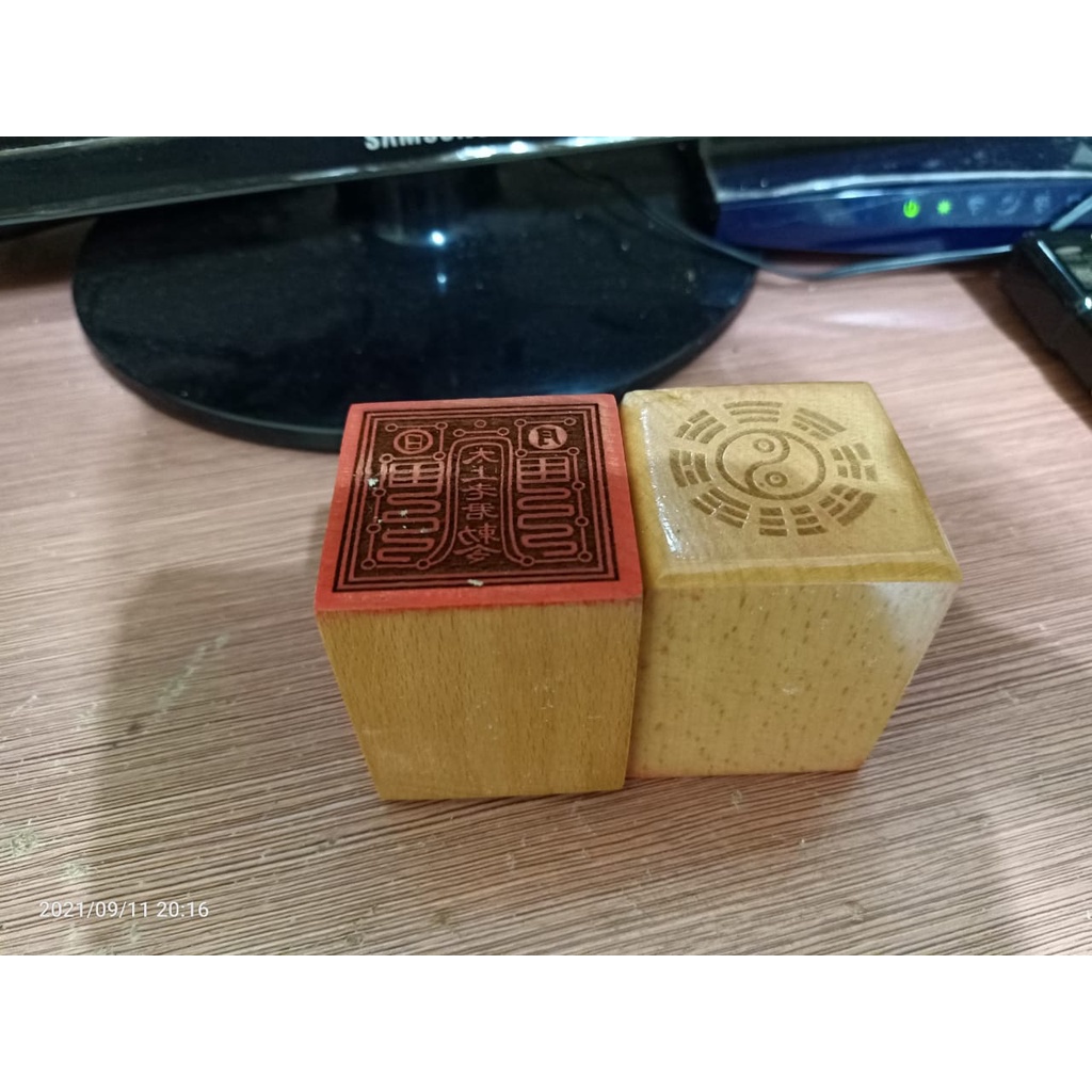 

stempel dewa tai shang lau cin / tai siong - kayu - Bulan - Bintang