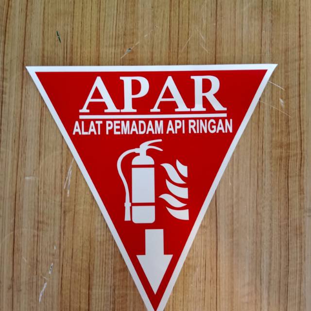 

Stiker K3 rambu safety. Segitiga apar UK 15x15x15cm STIKER K3