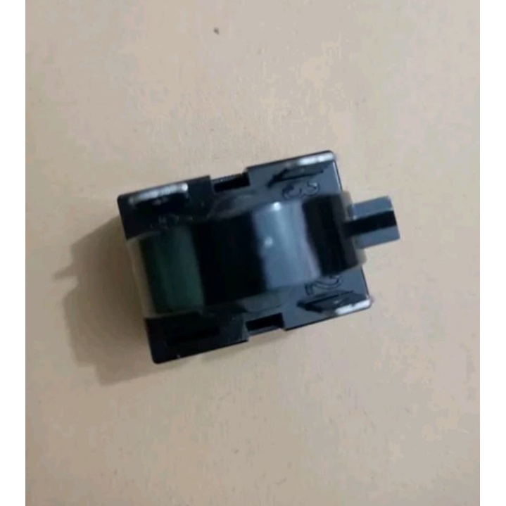 PTC RELAY KULKAS 3 KAKI - RELAI KULKAS 3 SOKET PIN