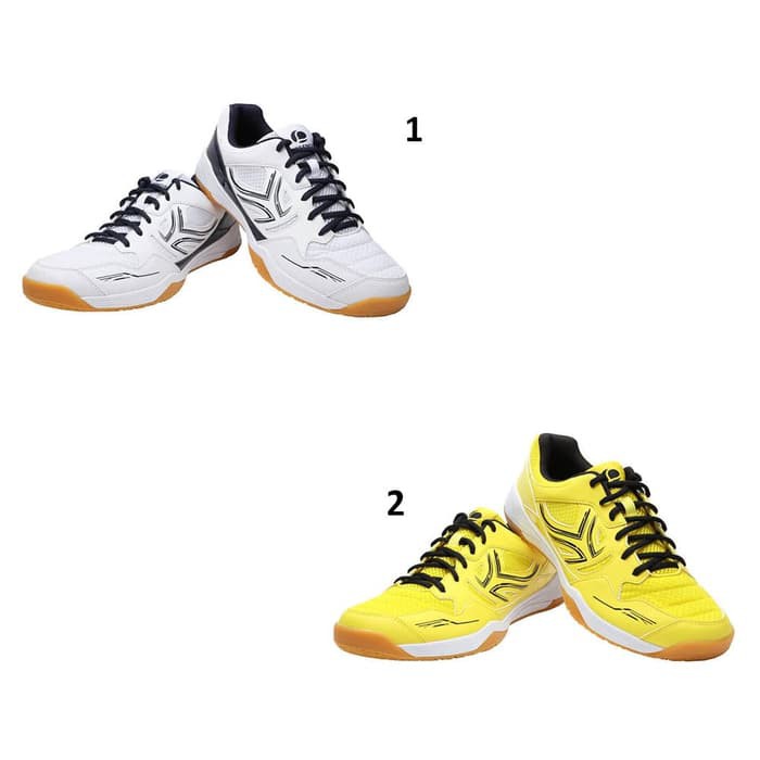 artengo badminton shoes